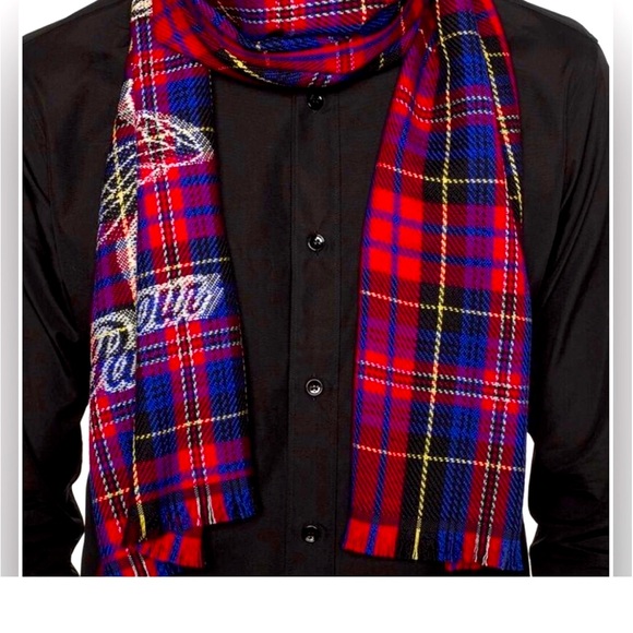 GUCCI “L’AVEUGLE PAR AMOUR” BEE PLAID SCARF NWOT. - Picture 4 of 15